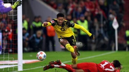 Bellingham nhận ‘bão chỉ trích’, HLV Dortmund lập tức ra mặt che chở