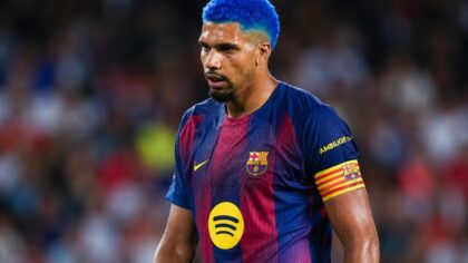 Huyền thoại Liverpool nhắn nhủ tân binh từ Barca