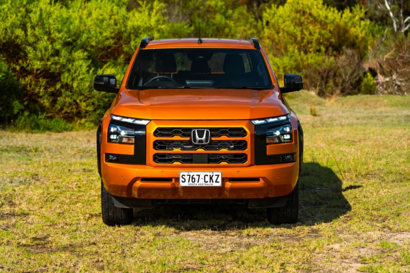 honda-mitsubishi-triton-ai-render