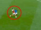 Pha thoát thẻ đỏ của Declan Rice khiến Ngoại hạng Anh tiếp tục tranh cãi vì VAR
